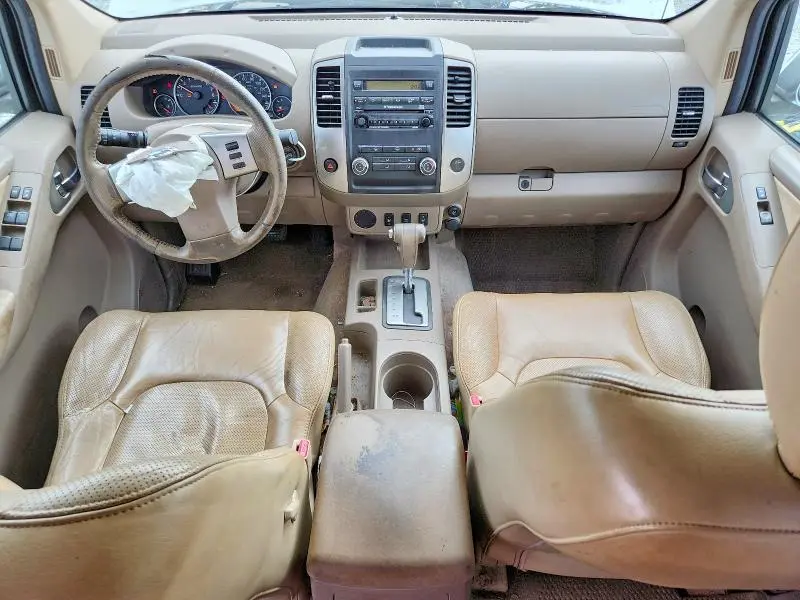 2010 NISSAN FRONTIER SE V6  