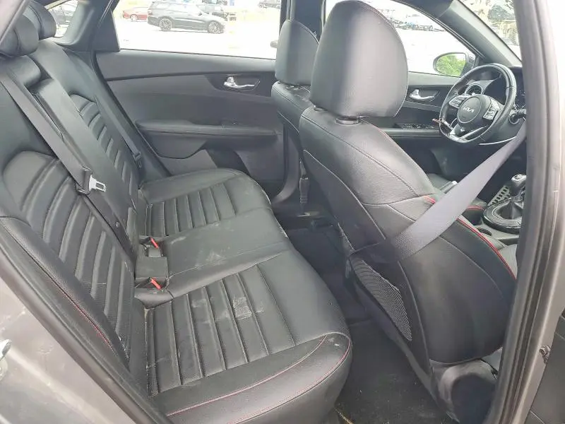 2023 KIA FORTE GT  