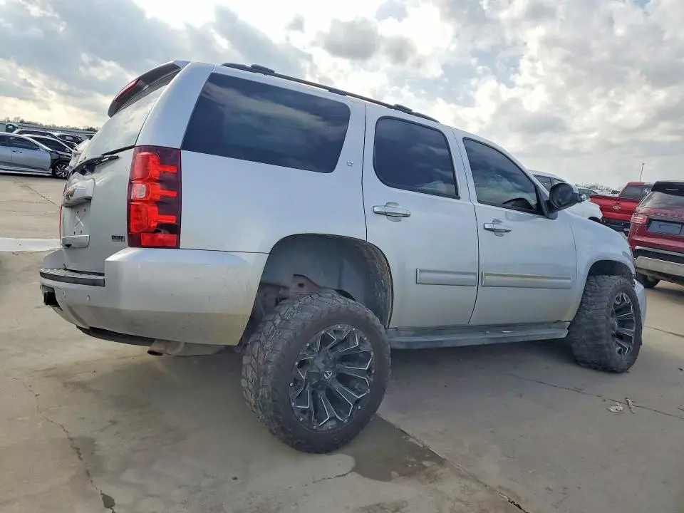 2011 CHEVROLET TAHOE K1500 LT  