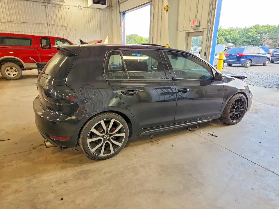 2013 VOLKSWAGEN GTI   
