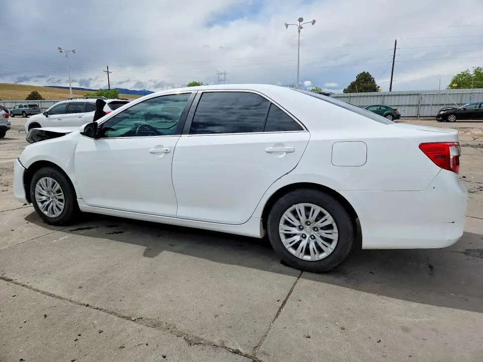 2014 TOYOTA CAMRY L  