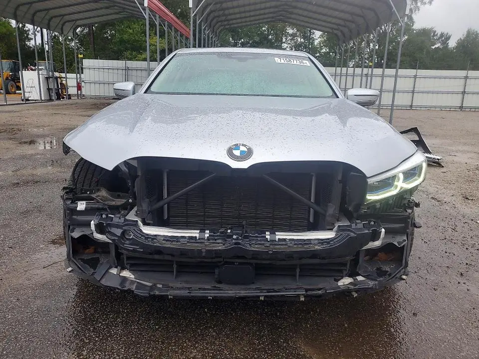 2020 BMW 750 XI  
