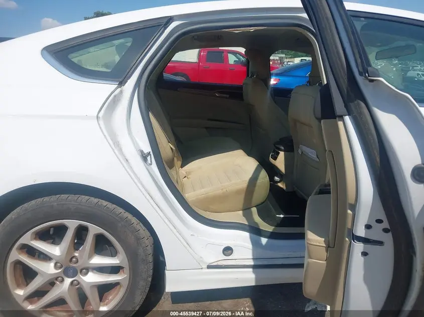 2013 FORD FUSION SE