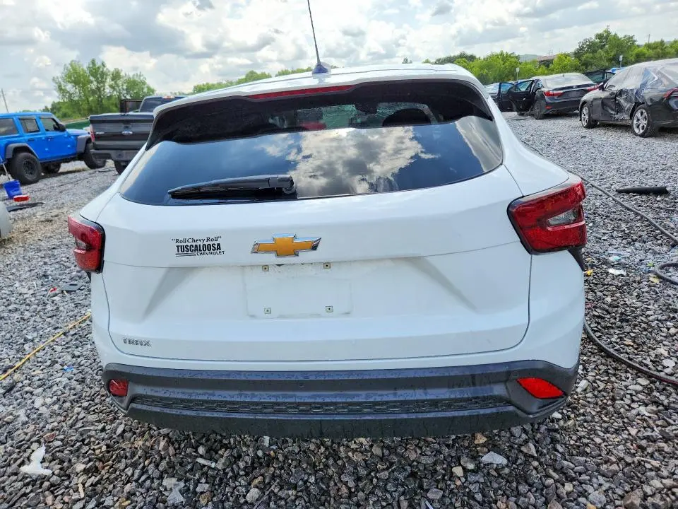 2026 CHEVROLET TRAX LS  