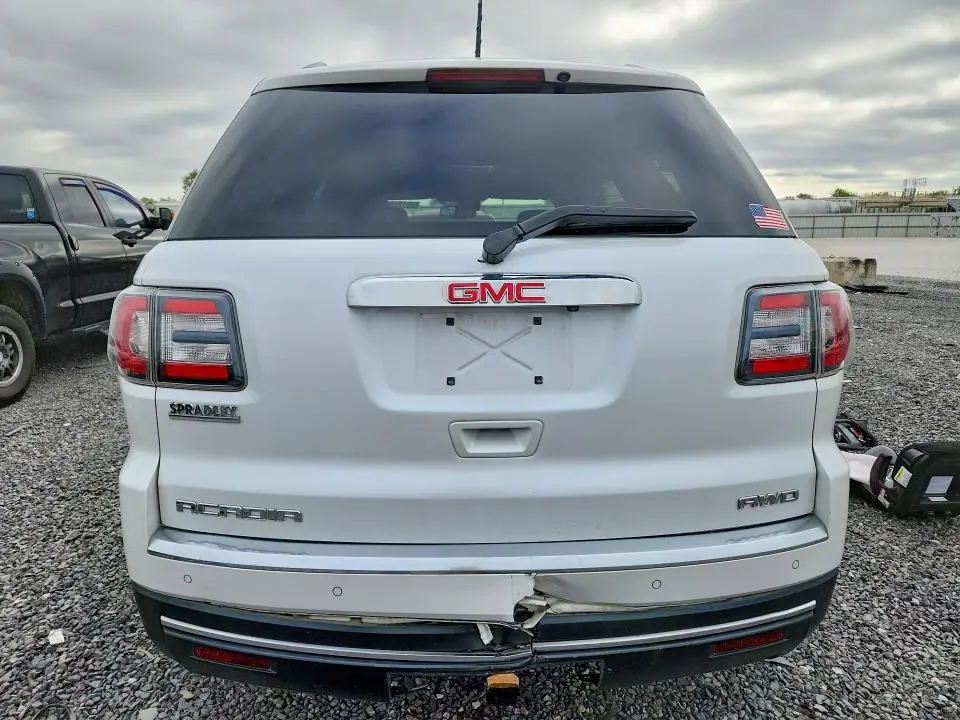 2016 GMC ACADIA SLT-2  