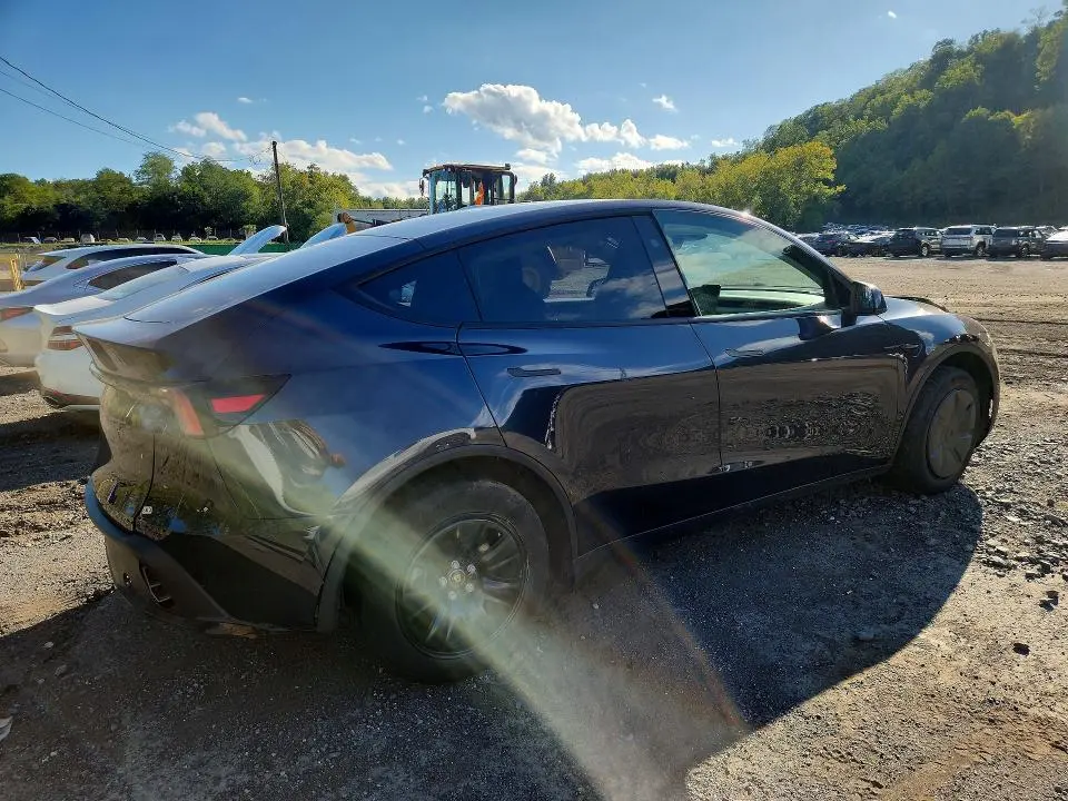 2026 TESLA MODEL Y   