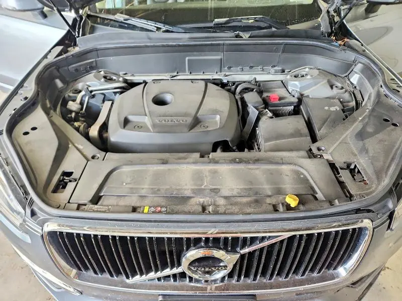 2016 VOLVO XC90 T6  