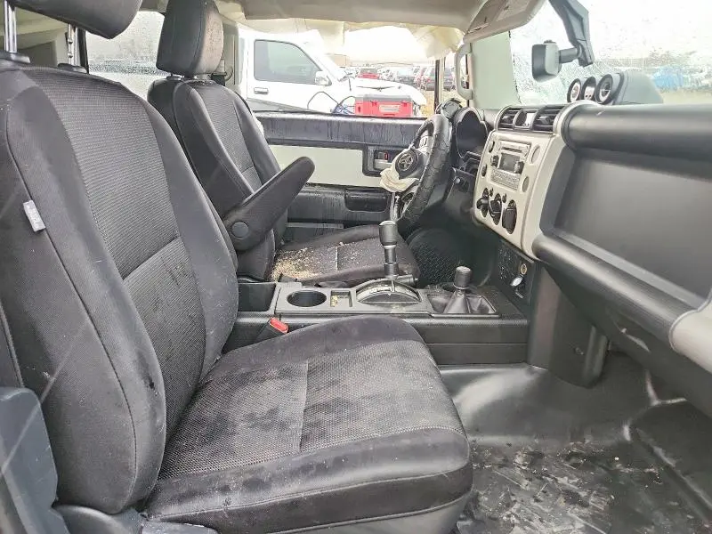 2014 TOYOTA FJ CRUISER   
