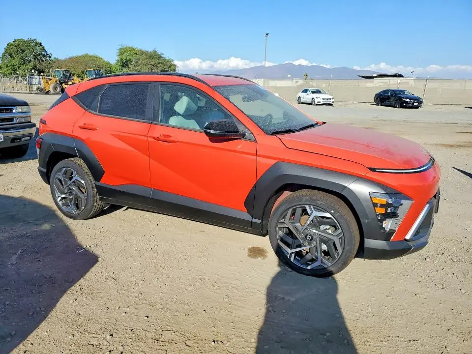 2026 HYUNDAI KONA SEL PREMIUM  