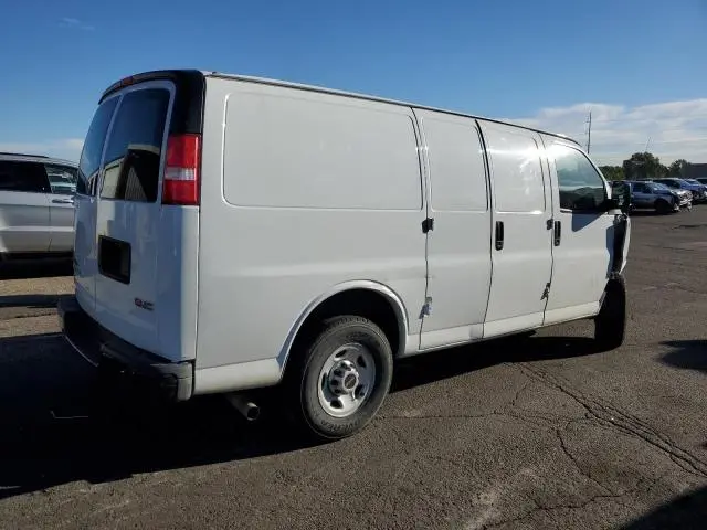 2017 GMC SAVANA G2500  