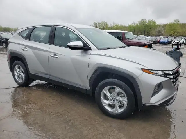 2022 HYUNDAI TUCSON SE  
