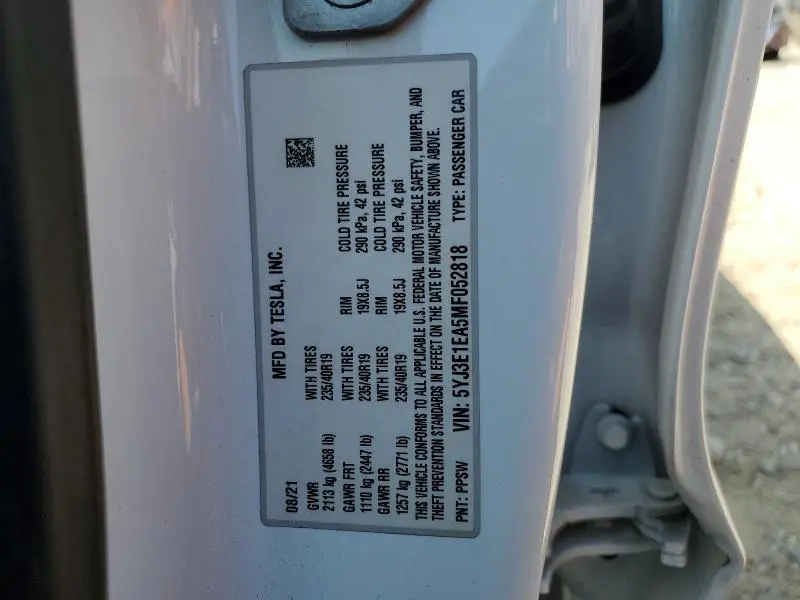 2021 TESLA MODEL 3   