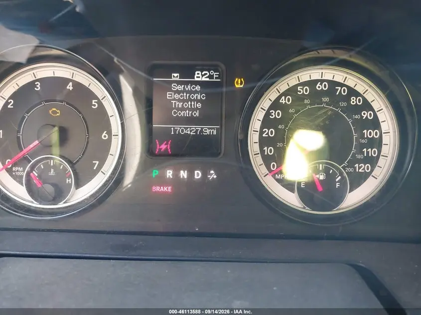 2018 RAM 1500 EXPRESS  4X4 6'4 BOX