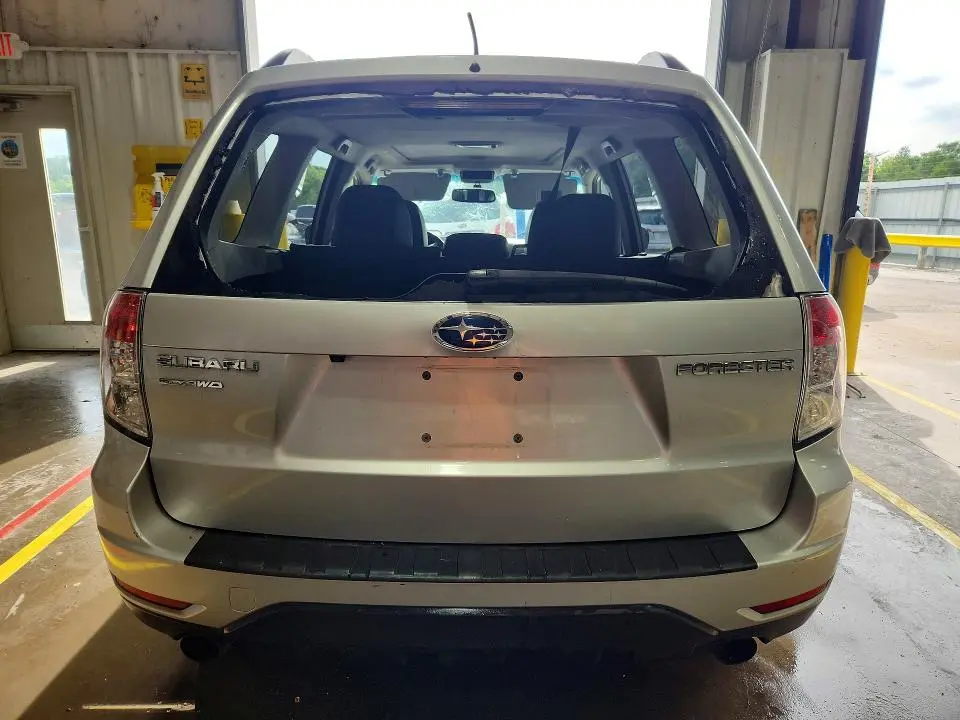 2011 SUBARU FORESTER LIMITED  