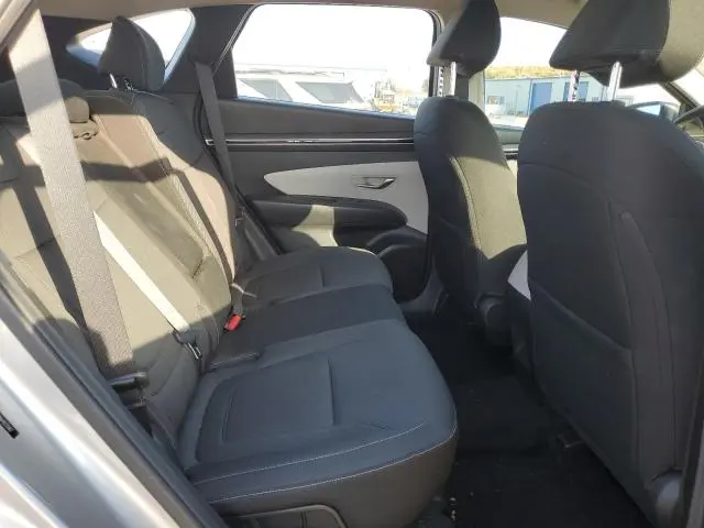 2022 HYUNDAI TUCSON SE  