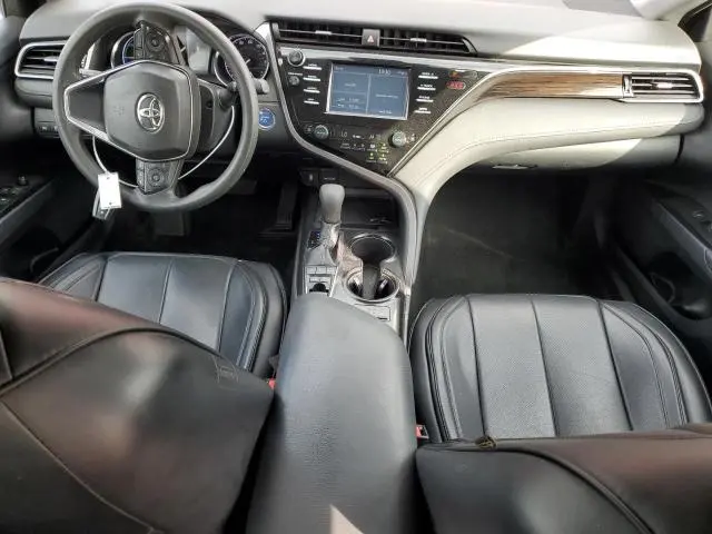 2019 TOYOTA CAMRY LE  