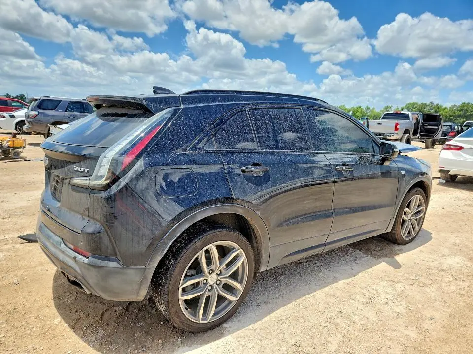 2019 CADILLAC XT4 SPORT  