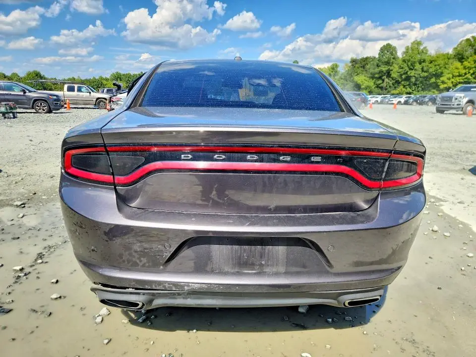 2015 DODGE CHARGER SE  