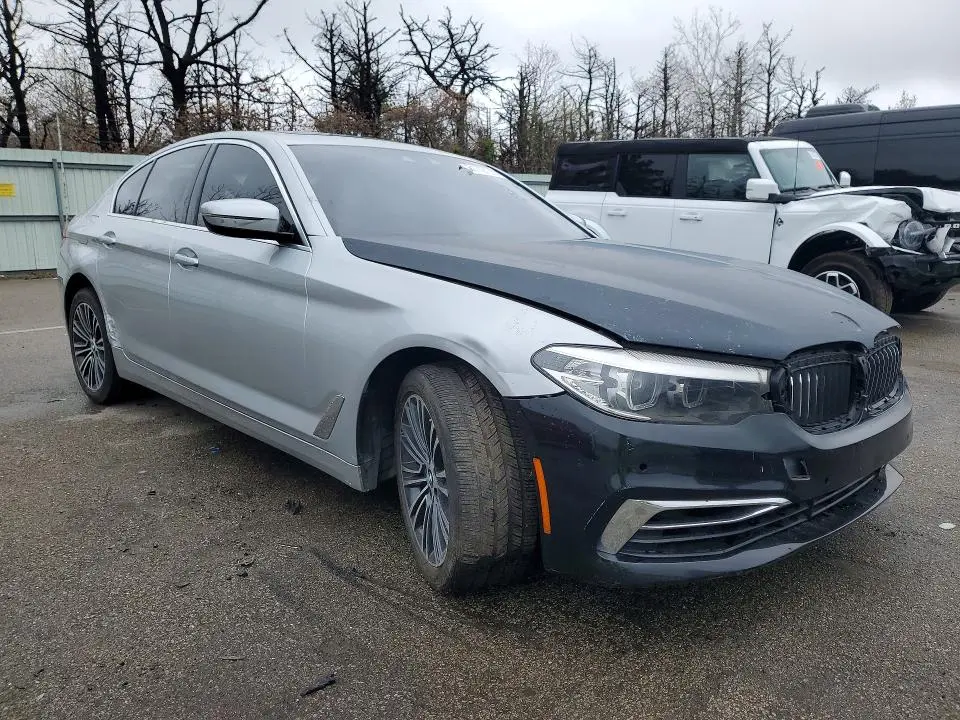 2020 BMW 530 XI  