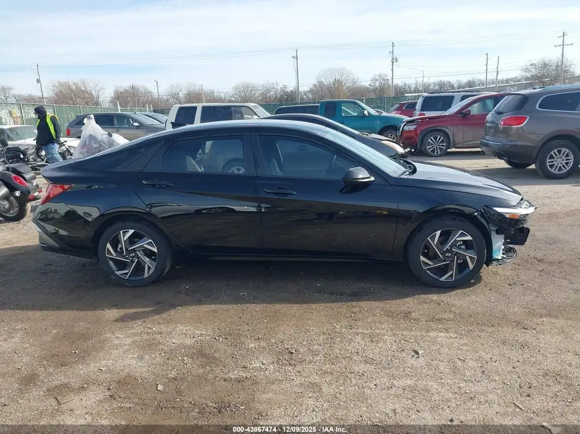 2025 HYUNDAI ELANTRA SEL SPORT
