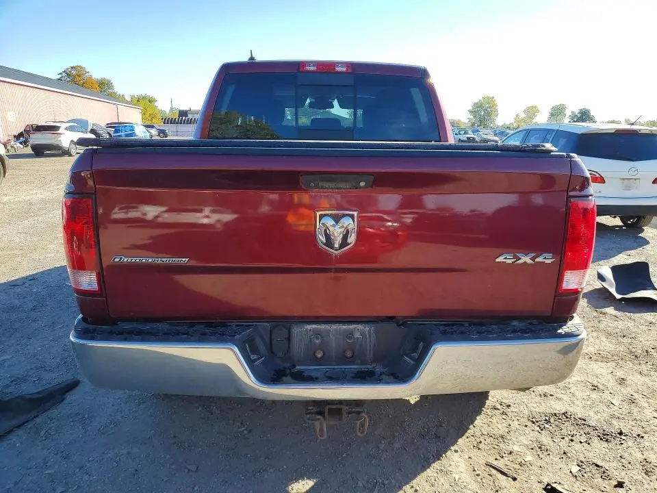 2018 RAM 1500 SLT  