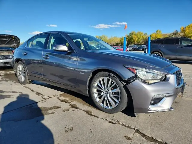 2018 INFINITI Q50 LUXE  