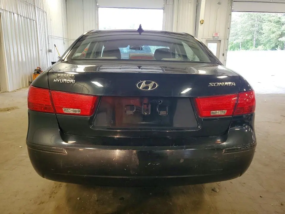 2010 HYUNDAI SONATA GLS  