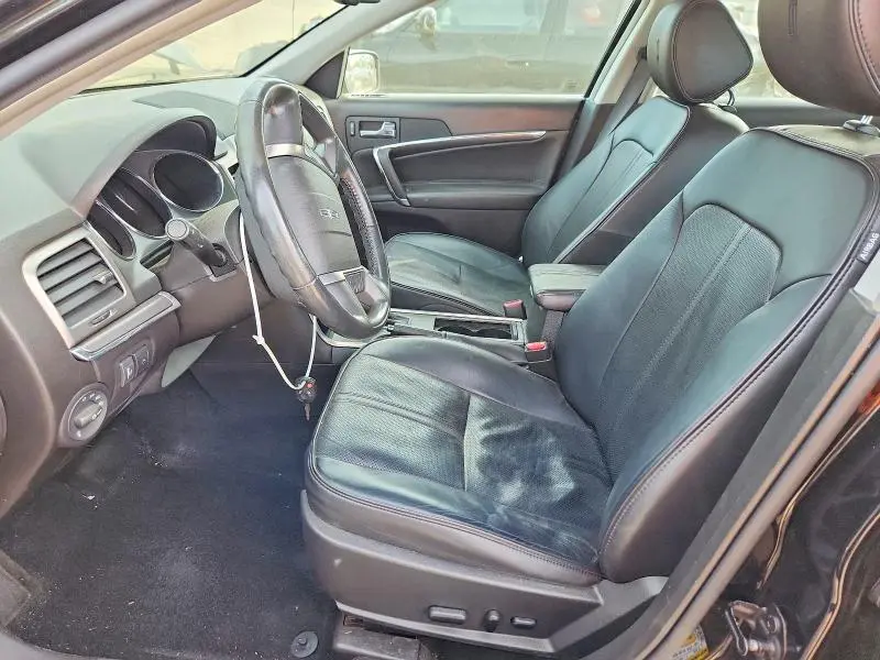 2011 LINCOLN MKZ   