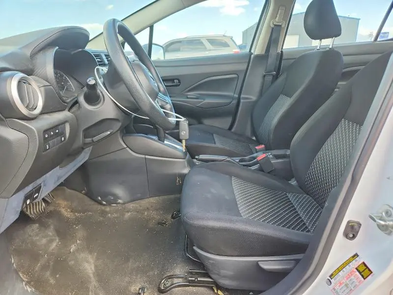 2022 NISSAN VERSA S  