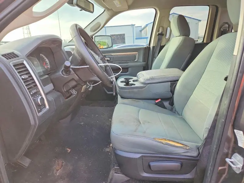2015 RAM 1500 SLT  