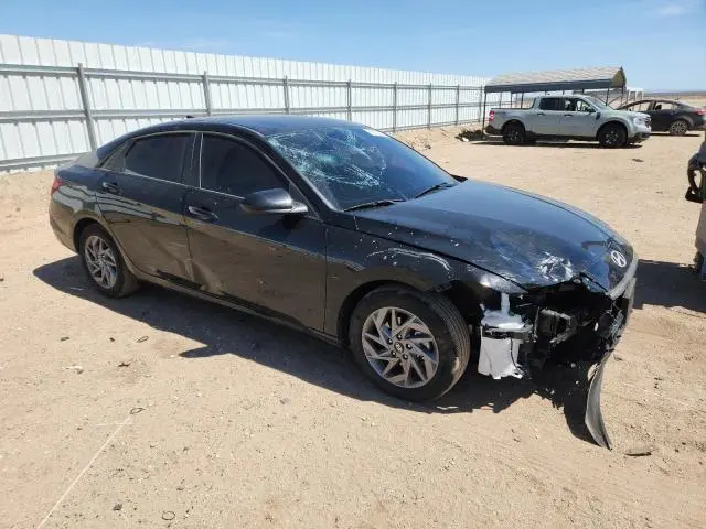 2024 HYUNDAI ELANTRA SEL  