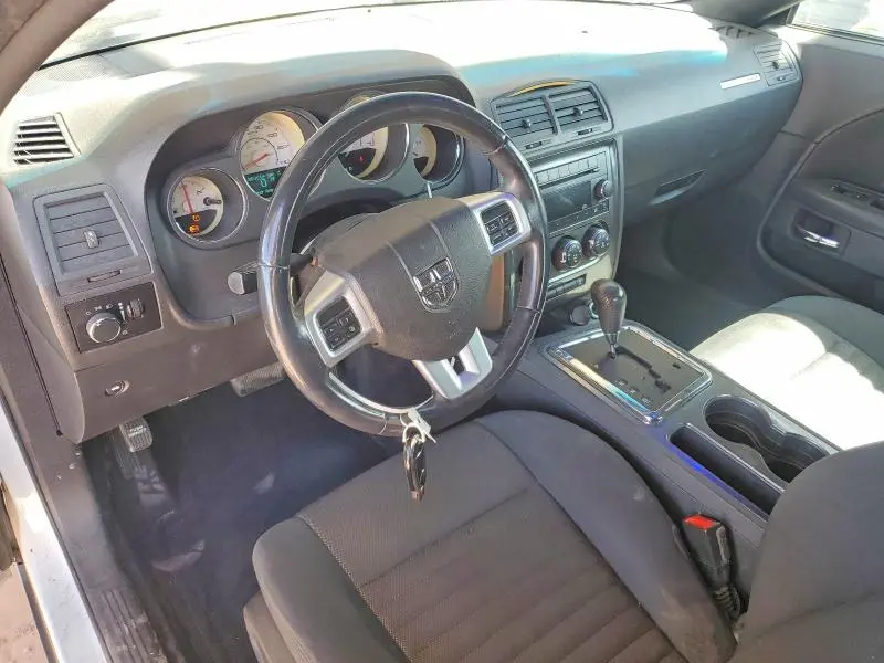 2013 DODGE CHALLENGER SXT  