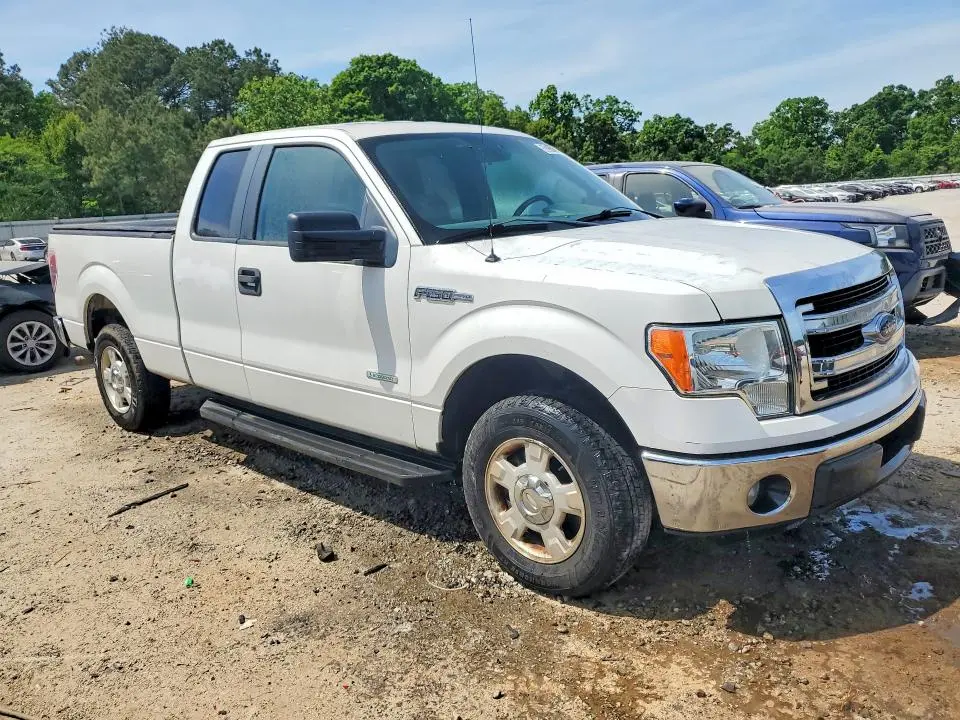 2013 FORD F150 SUPER CAB  
