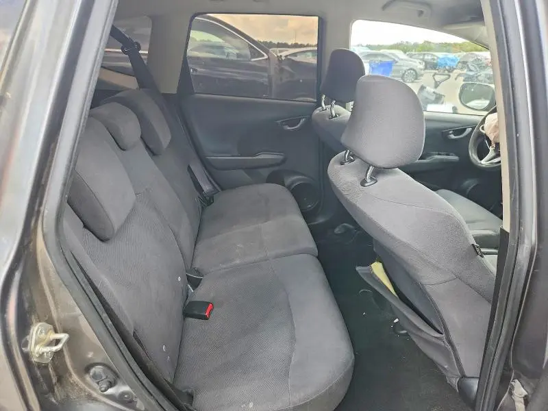 2013 HONDA FIT   