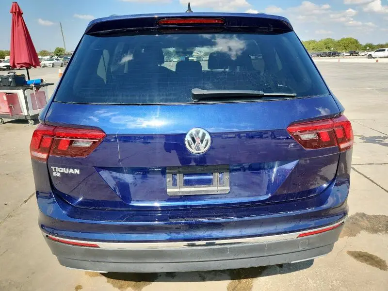 2021 VOLKSWAGEN TIGUAN SE  