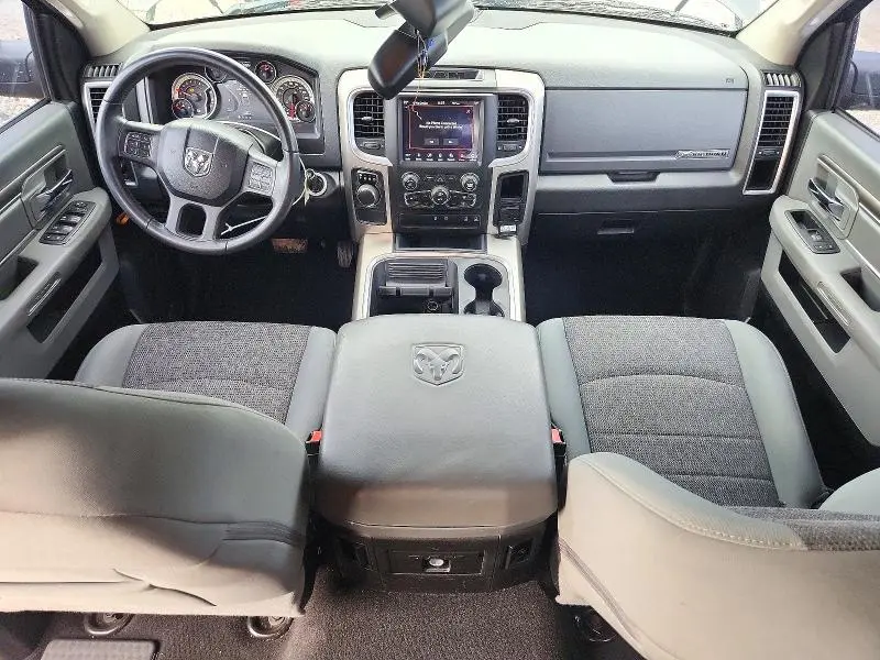2018 RAM 1500 SLT  