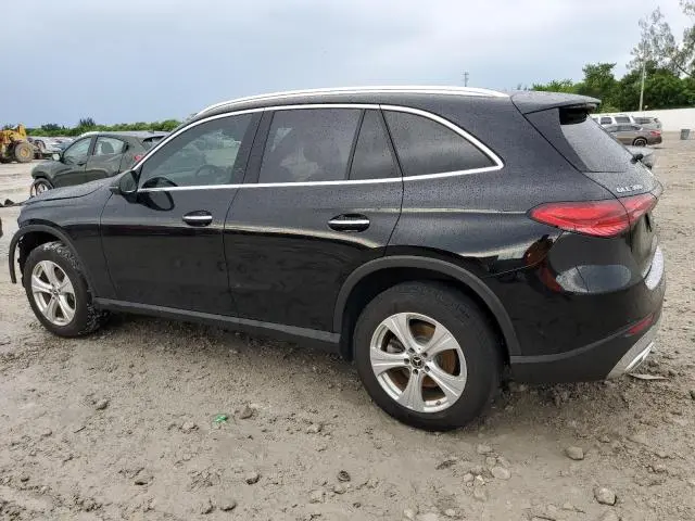 2025 MERCEDES-BENZ GLC 300  