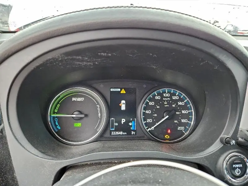 2018 MITSUBISHI OUTLANDER SE  