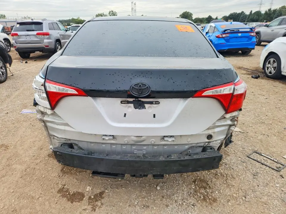 2015 TOYOTA COROLLA LE PLUS  
