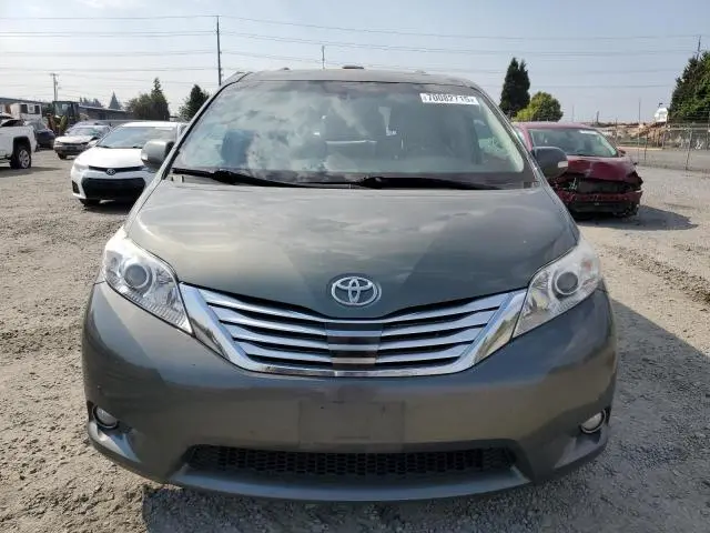 2013 TOYOTA SIENNA XLE  
