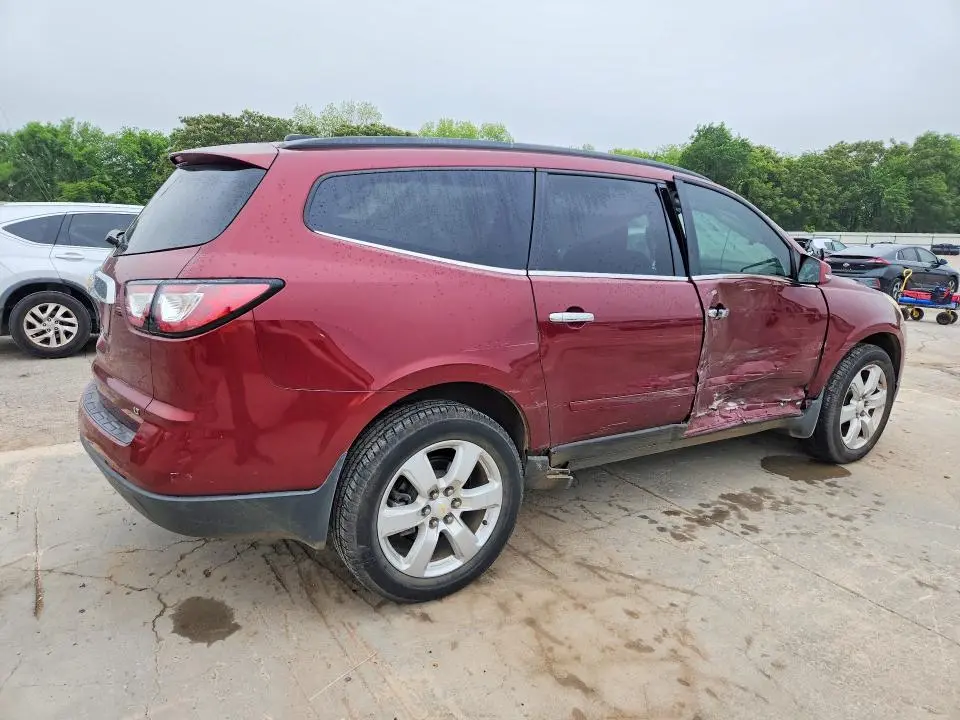 2017 CHEVROLET TRAVERSE LT  