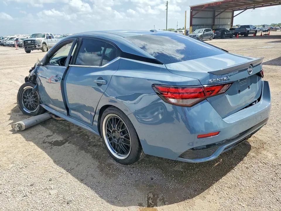 2024 NISSAN SENTRA SR  