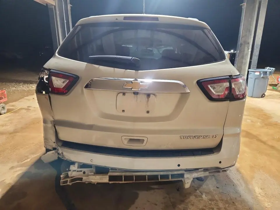 2015 CHEVROLET TRAVERSE LT  