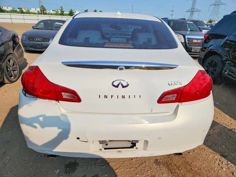 2012 INFINITI G37   