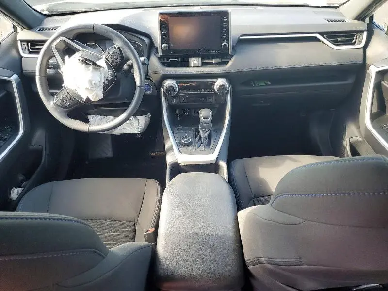 2022 TOYOTA RAV4 SE  