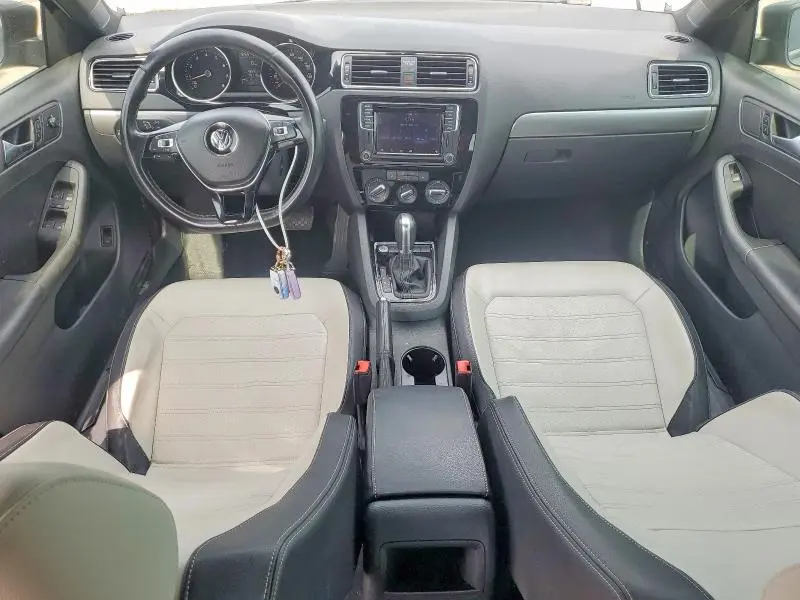 2016 VOLKSWAGEN JETTA SPORT  