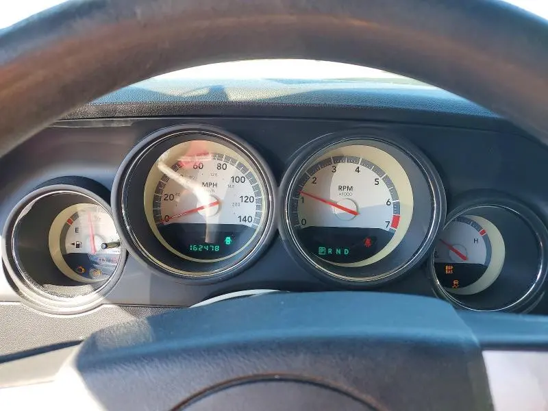 2010 DODGE CHALLENGER SE  