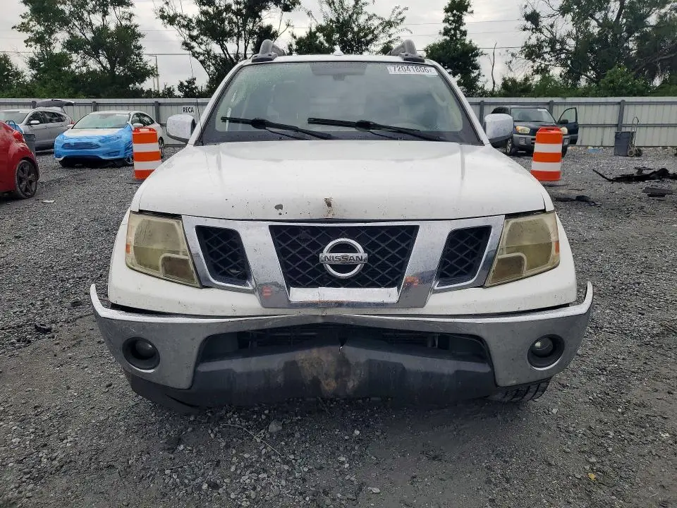 2010 NISSAN FRONTIER SE V6  