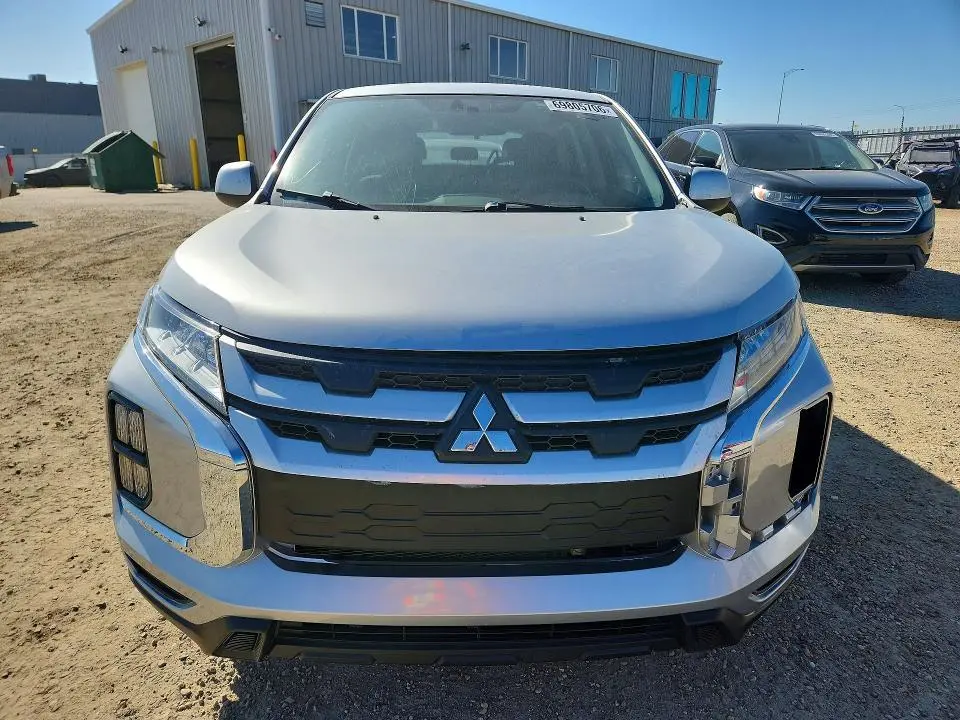 2023 MITSUBISHI RVR ES  