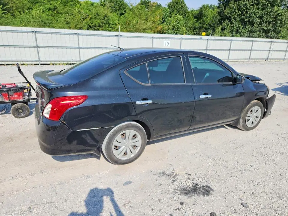 2016 NISSAN VERSA 1.6 SV  